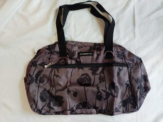 クールで上品なデザイン