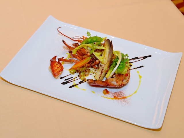 ディズニーアンバサダーホテル “ディズニー・イースター”エンパイアディナー 2016