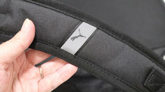 【PUMA　Buzz バックパック】片方のショルダーベルトに反射材が付いているのもポイント！