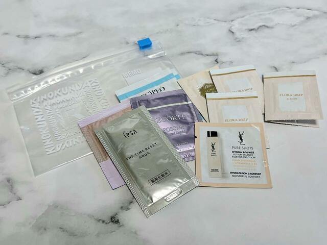 化粧品のサンプルの整理にぴったり【紀ノ国屋 スライドジッパーバッグ Sサイズ】