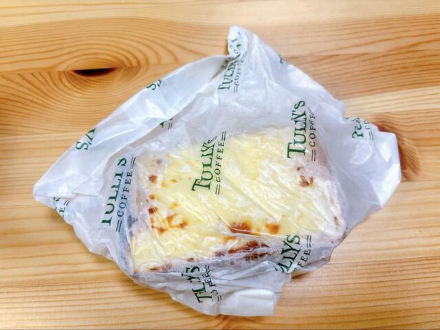 【TULLY'S クロックムッシュのホットサンド セット】1個あたり314kcal