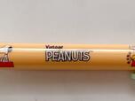 もちろん「PEANUTS」のロゴ入りです