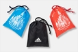 マルチサック  カラー：ブルー、ブラック、レッド 各 1,800 円 