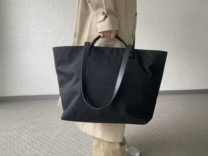 Aetaの「ミニマルなのに大容量なトートバッグ」が2泊3日旅行でも大活躍