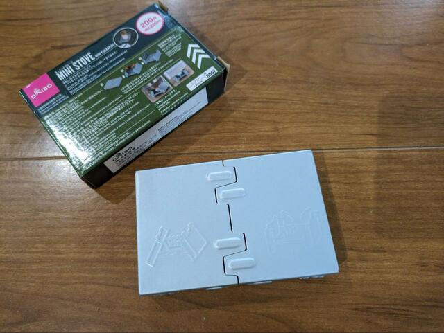 【ダイソー ちょこっとストーブ】折りたためてコンパクト