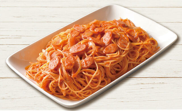 「コルブストロガノフ風スパゲッティ」＜期間：2025年10月6日～2026年1月16日＞【シェーキーズワールドツアー第4弾は“スウェーデン”！「ヤンソンさんの誘惑風ピザ」に「空飛ぶヤコブさん風ピザ」も登場！】