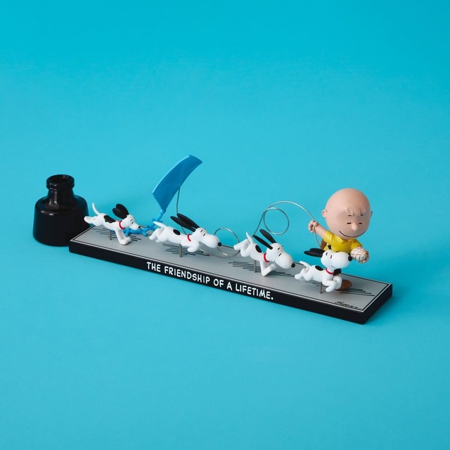 【PEANUTS】「Peanuts® 75周年 限定フィギュリン チャーリー・ブラウンとスヌーピーの変わらぬ友情」¥14,960