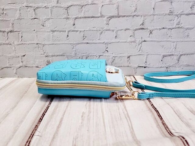 【ファッションセンターしまむら】「ちいかわ」レディース ショルダーバッグ(ハチワレ)たくさん入れた時の厚みはこんな感じ!