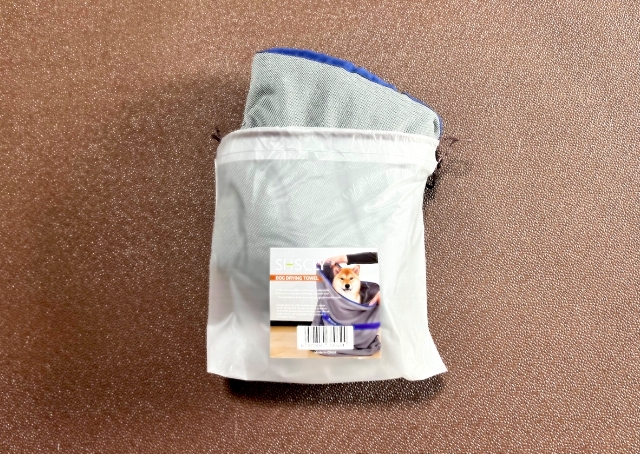 【SHSCLYペット用吸水タオル】専用袋に入れて持ち歩きもOK
