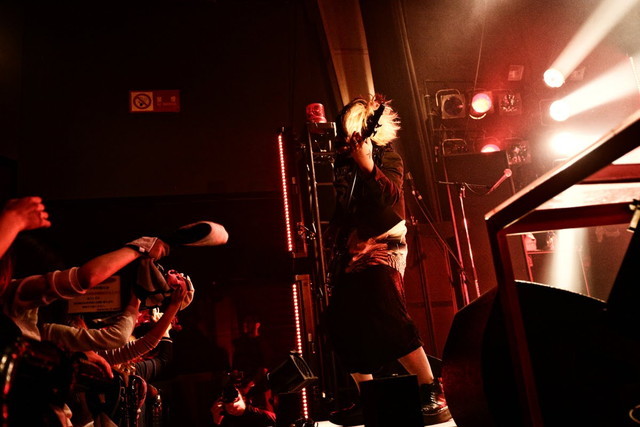 DEZERT　　撮影：小林裕和