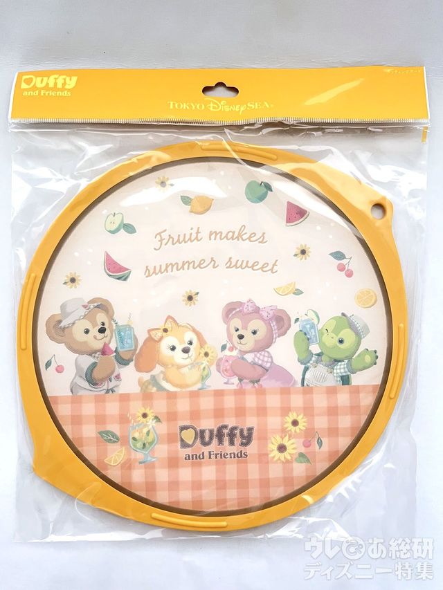 “ダッフィー＆フレンズのテイスティ・サマー・サプライズ” カッティングボード
