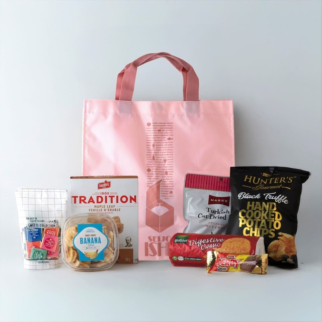 【成城石井 2025年福袋】「成城石井洋風菓子セレクション」3,240円（税込み）