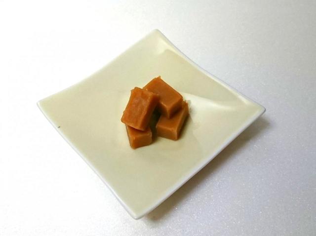 ちょこっとつまめるサイズが嬉しい【花畑牧場　生キャラメル　110g　948円】