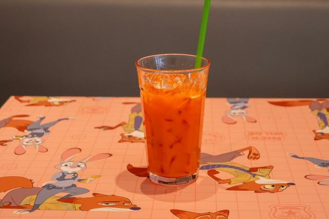 キャロットジュース 990円｜ディズニー『ズートピア』「Zootopia」BUNNY BEST FRIEND OH MY CAFE