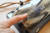 【『MonoMax 2026年9月号増刊』(宝島社)】スマホを収納したままタッチ操作が可能!便利!!!