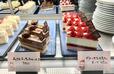 【S/PARK Cafe スイーツ】クリスマスバージョンのケーキ。季節ごとにおすすめのケーキが並ぶ