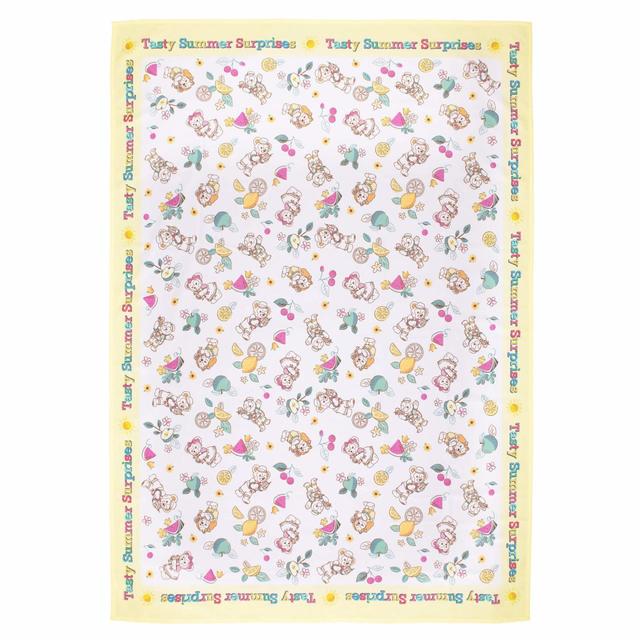 マルチクロス 4,000円｜サイズ：約190×約140cm｜ダッフィー＆フレンズのテイスティ・サマー・サプライズ