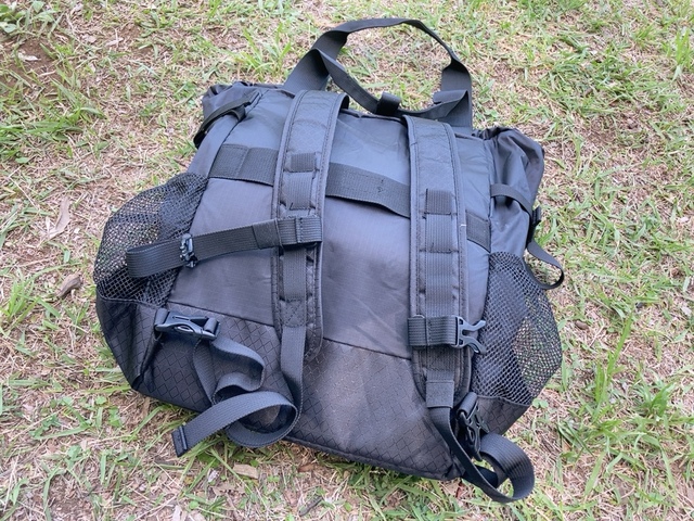 【ワークマン 撥水2WAYポケッタブルライトトート】縫製もしっかりしていて2000円以下とは思えない作り