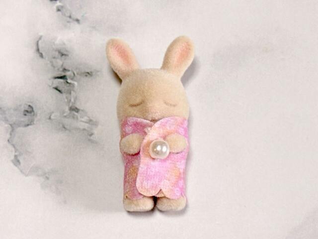 ミルクうさぎの赤ちゃんはすやすや眠っているバージョン！レア感があります♪