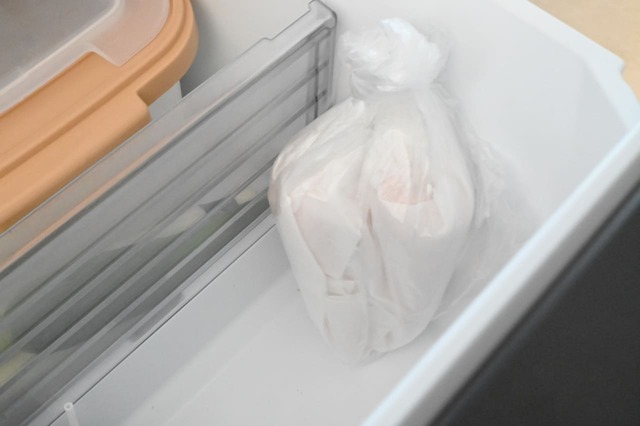 【野菜・肉の便利な冷凍保存術／にんじん】（冷蔵保存の場合）野菜室で立てて保存します