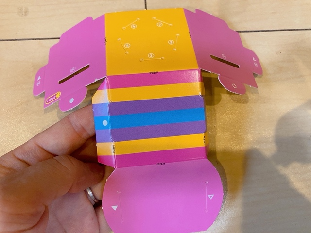 【げんき　2023年夏号付録「サンリオキャラクターズ　ころりんがちゃ」】子どもだと組み立てるのにもう少しかかりそう