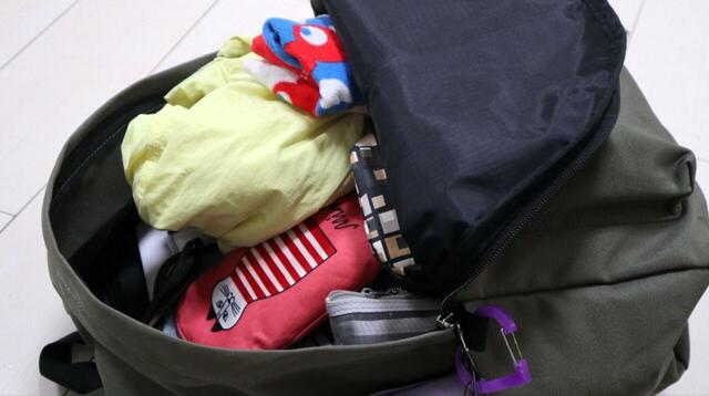 【anello大容量リュック TOGO】ノートPCやポーチ、ヘッドフォン、パーカー、財布、エコバッグなど10点を入れてもまだまだ余裕！