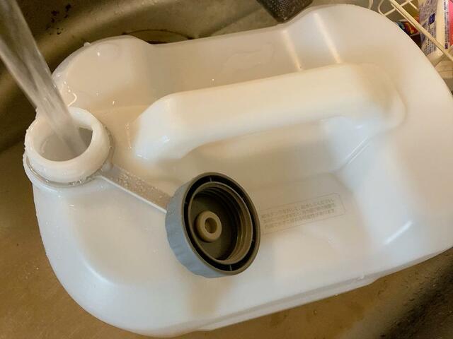 【アイリスオーヤマ 充電式ポータブルウォッシャー】容量はたっぷり8L!