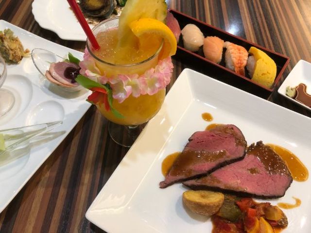 モノリスタワー「フレンチポリネシアンブッフェ ネシア」　（ドリンクは別注文）