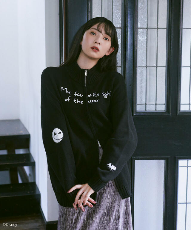 ダブルジップニットカーディガン​ 5,999円｜earth music&ecology ディズニーコレクション『ナイトメアー・ビフォア・クリスマス』