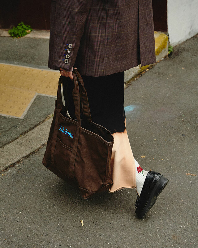 BROWN【L.L.Bean×ROSE BUD別注】グローサリー・トートバッグ:6,600円(税込)