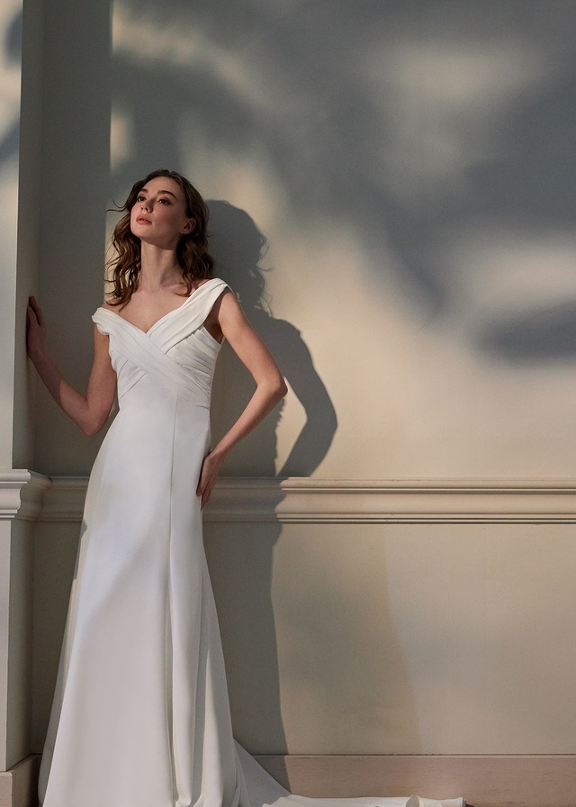 「DAVID K NEW YORK（デヴィッド ケイ ニューヨーク）」新作ウェディングドレス　NY-0122_Offwhite