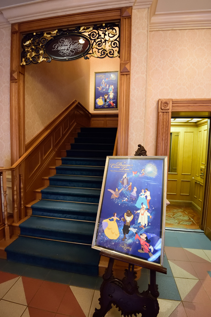 15：[13時38分]「ディズニーギャラリー」0分待ち ©Disney