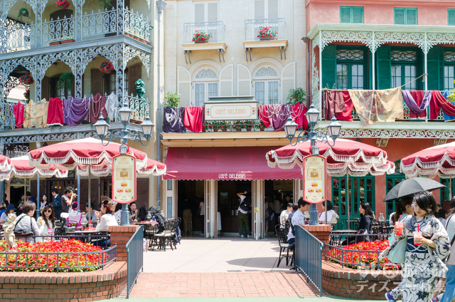 東京ディズニーランド「カフェ・オーリンズ」