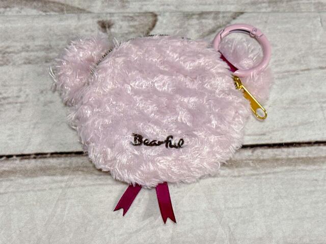 背面には「Bearful」のロゴ刺繍入り!