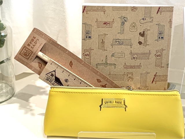 「ロタンダ風ヶ丘」ではジブリパークオリジナルグッズも。ここでしか買えないものもあり