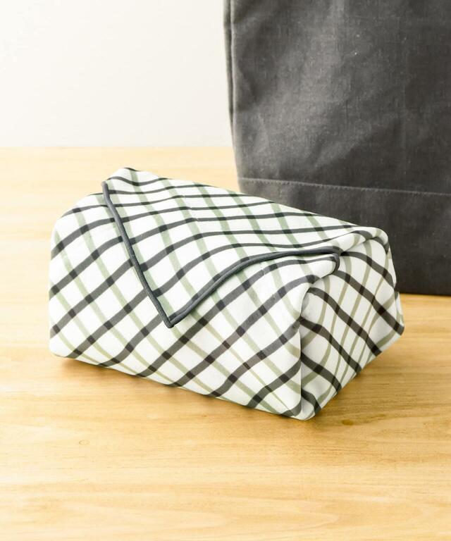 【3COINS×新生活おすすめグッズ】3「布がくっつくランチクロス」550円（税込）