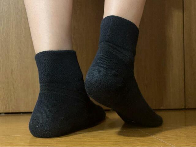 【ワークマン　レディースアーチパワーアシストレギュラー先丸靴下】土踏まずをキュッとサポートしてくれるので足にフィットし、まるで裸足のようです