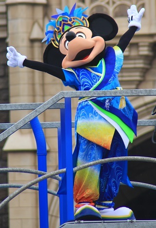 ただただかっこいいミッキーをお楽しみください