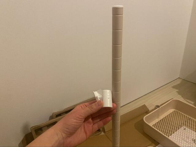 【ニトリ　高さ調節ができるスチールワゴン トロリ3 コンパクト】2、3つ目のカゴを取り付けます