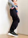 【WORKMAN ステップインマザーズシューズ】子どもを抱っこしたままでも履けるので、子育て中の外出の強い味方になってくれます！