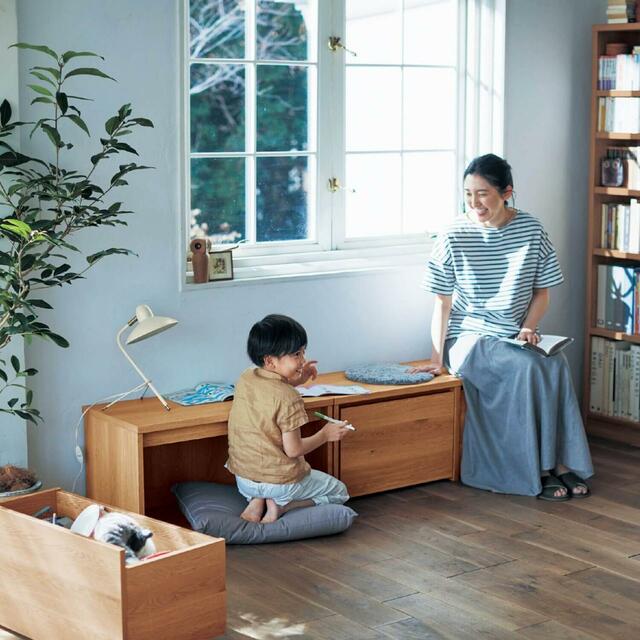 デスクにもなる収納ベンチ［日本製］ ＜幅80／幅120cm＞｜￥22,900～34,900 （税込）