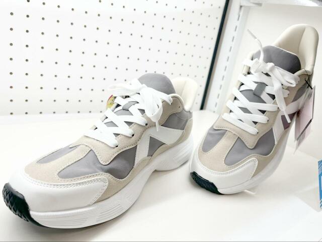 【ワークマン ステップインレディススニーカー】立ったまま足を入れるだけで履ける『ステップインシリーズ』に新色が登場♪