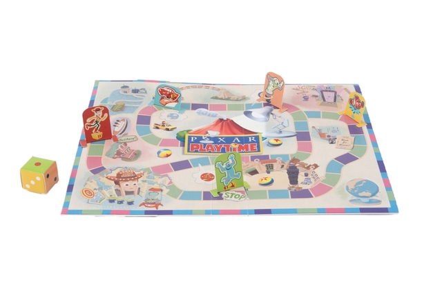 外箱を広げると、スゴロクのように楽しめる