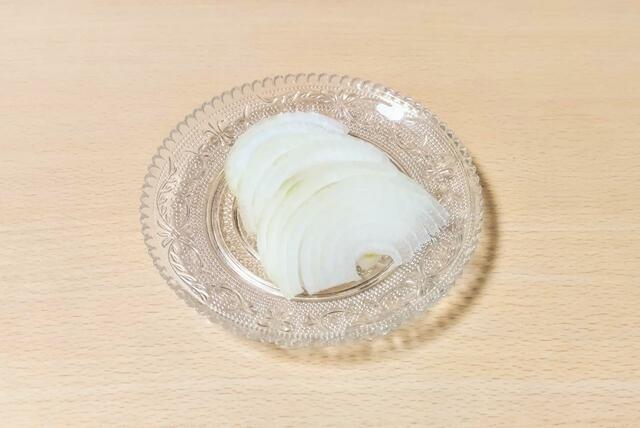 【ミツセ　北海道産 たまねぎ　3kg　1080円】スライスしてみると、身が締まっているのがわかる