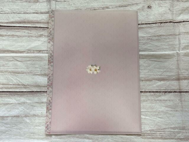 裏面もモスグリーンとは異なるお花のイラスト