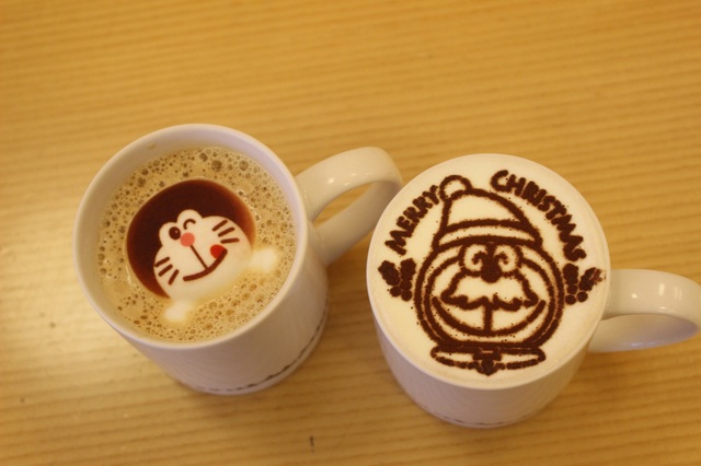 ラテアートにもドラえもんが。