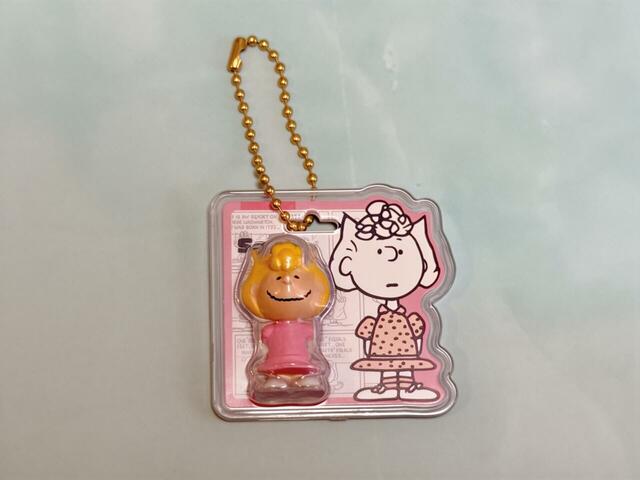 【PEANUTS -SNOOPY- パッケージチャーム＆チョコボーロ】ラストは「6．サリー」！