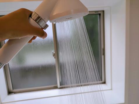 【アイリスオーヤマ MiCOLA ウルトラファインバブル クレンジングシャワーヘッド】 やわらかな水流が特徴