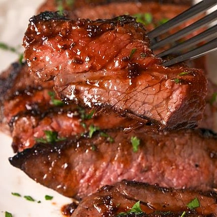 「BON WORLD BUFFET」＜期間：2025年8月26日〜＞【今だけ“120分飲み放題が500円”！本格アジア料理＆世界のグルメが楽しめる英国発『BON WORLD BUFFET』が日本初上陸！】