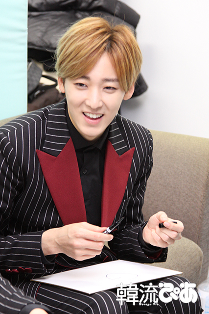 U-KISSケビンの取材の様子　1月22日発売の「韓流ぴあ 2/28号」もチェック！